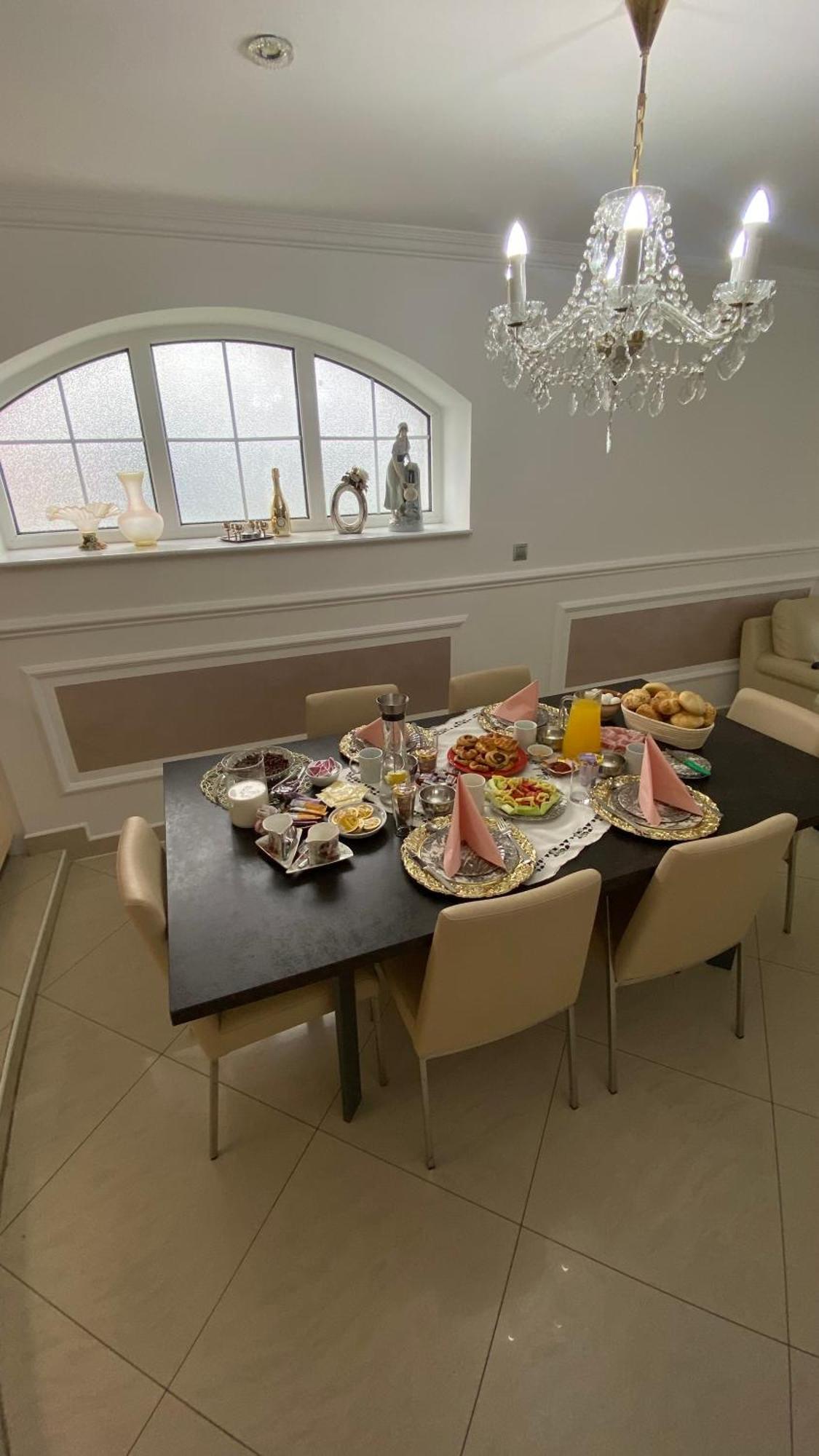 Meduza Wellness Spa S Ubytovanim Hlohovec Esterno foto