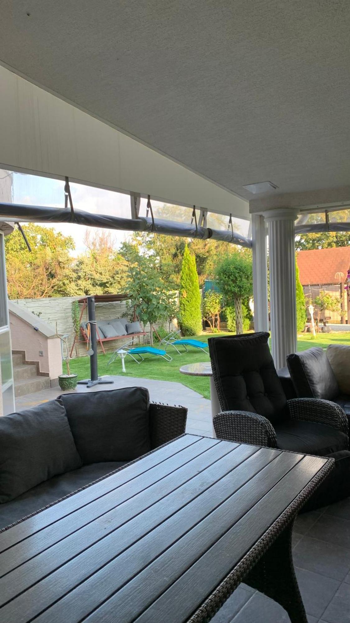 Meduza Wellness Spa S Ubytovanim Hlohovec Esterno foto